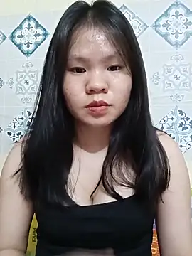 Snapshot of Seraphinahh chatting on June 6, 2026, 2:44 pm Seraphinahh online show from June 6, 2026, 2:44 pm