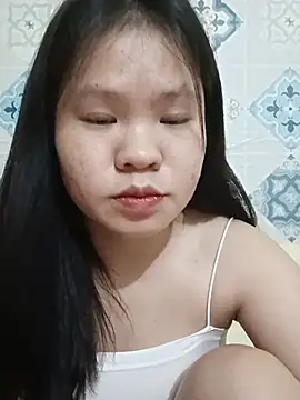 Snapshot of Seraphinahh chatting on June 25, 2026, 3:05 pm Seraphinahh online show from June 25, 2026, 3:05 pm