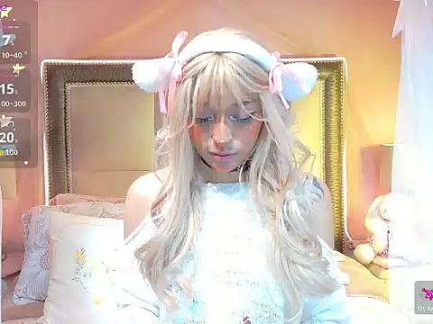 Snapshot of VaLuu__ chatting on June 1, 2026, 12:51 pm VaLuu online show from June 1, 2026, 12:51 pm