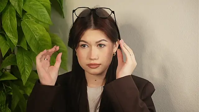 Snapshot of CiaraAncar chatting on April 16, 2026, 4:24 am CiaraAncar online show from April 16, 2026, 4:24 am