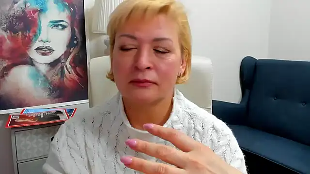 luna xfantasy online show from April 14, 2026, 7:03 am