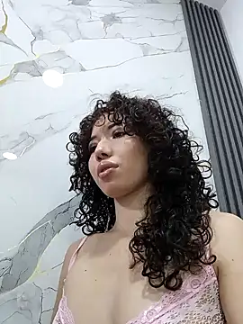 Chloe and Violeta online show from August 9, 2026, 1:51 am