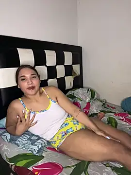 nikki hots sex online show from May 6, 2026, 9:42 pm