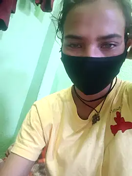 Priya7579 online show from April 19, 2026, 1:38 am