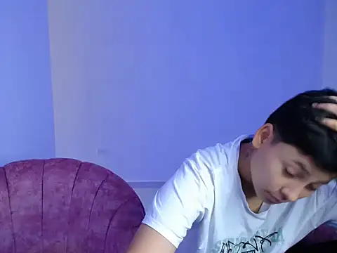 girlssextwo online show from April 16, 2026, 1:45 pm