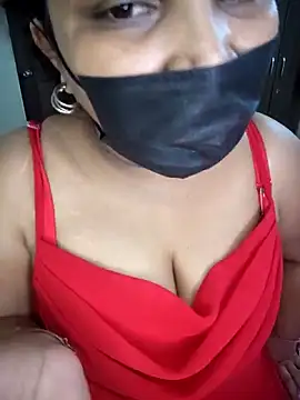 Snapshot of Lusi_G chatting on April 15, 2026, 8:21 am Lusi G online show from April 15, 2026, 8:21 am