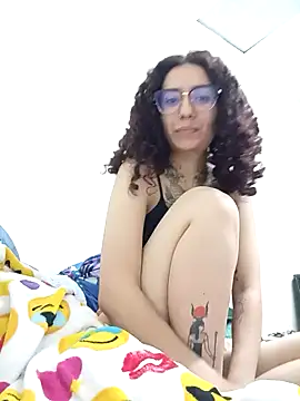 Snapshot of Aura_Phone chatting on April 20, 2026, 4:15 am Aura Phone online show from April 20, 2026, 4:15 am