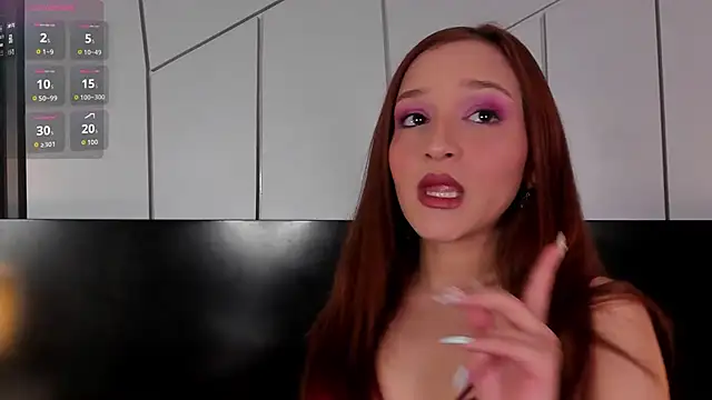 leahluna online show from May 5, 2026, 7:33 pm