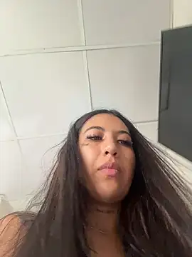 Snapshot of babedemon666 chatting on May 9, 2026, 5:18 pm babedemon666 online show from May 9, 2026, 5:18 pm