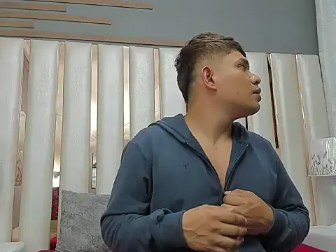 DaveJonesz online show from April 19, 2026, 6:35 am