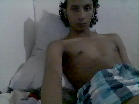 Snapshot of flaquitomoreno08 chatting on April 15, 2026, 12:50 am flaquitomoreno08 online show from April 15, 2026, 12:50 am