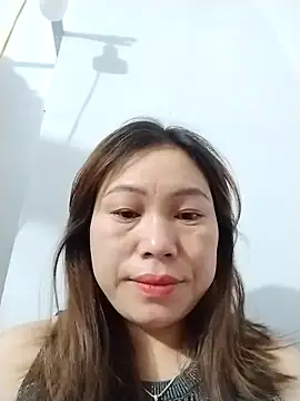 Snapshot of Cong2211 chatting on April 15, 2026, 11:05 pm Cong2211 online show from April 15, 2026, 11:05 pm