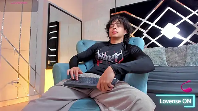 JayTaylorr online show from May 27, 2026, 11:29 am