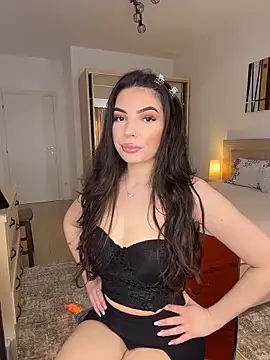 Snapshot of CandyElla_ chatting on April 28, 2026, 7:02 am CandyElla online show from April 28, 2026, 7:02 am