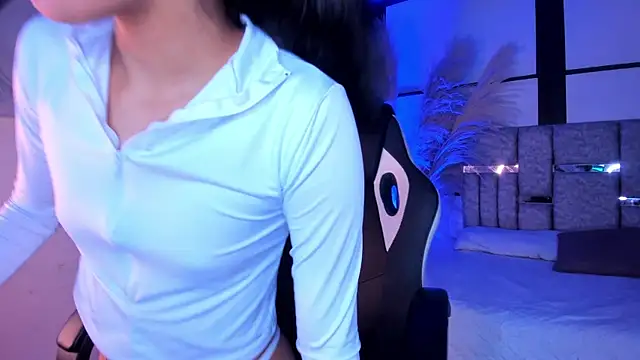 DemiPrince  online show from July 2, 2026, 4:07 am