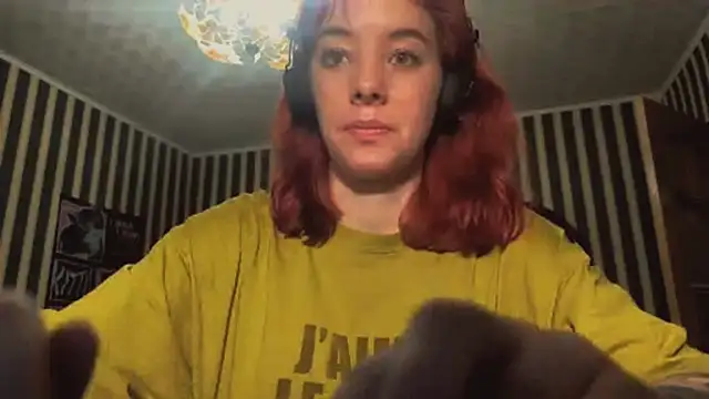 amberrrdolll  online show from May 3, 2026, 12:49 am