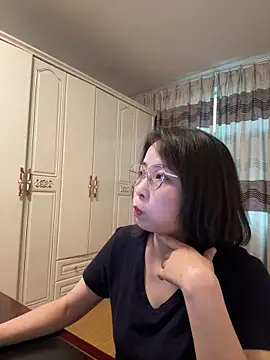 lisha521 online show from June 2, 2026, 1:18 am
