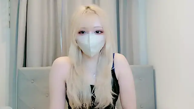 mimi  k online show from May 1, 2026, 5:56 am