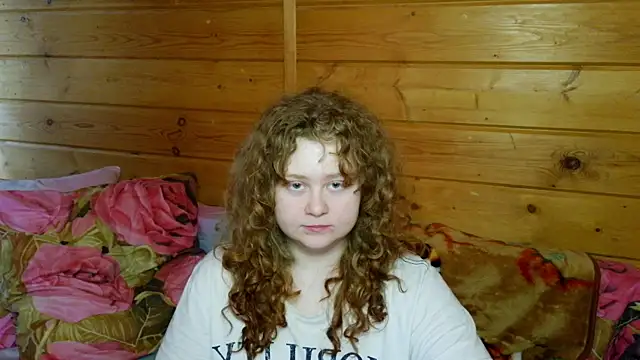 Snapshot of Sara_del_Sun chatting on June 12, 2026, 10:25 am Sara del Sun online show from June 12, 2026, 10:25 am