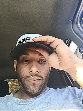 Snapshot of Ggshoow chatting on April 16, 2026, 1:23 pm Ggshoow online show from April 16, 2026, 1:23 pm