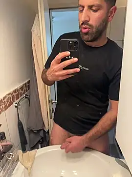 -Gentleman778 online show from April 16, 2026, 2:07 pm