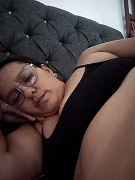Samanta-42 online show from May 27, 2026, 6:27 pm