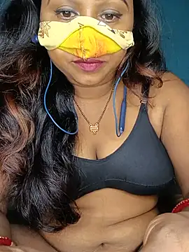 Snapshot of Hotty-Kobita-Vabi chatting on July 13, 2026, 6:00 pm Hotty-Kobita-Vabi online show from July 13, 2026, 6:00 pm