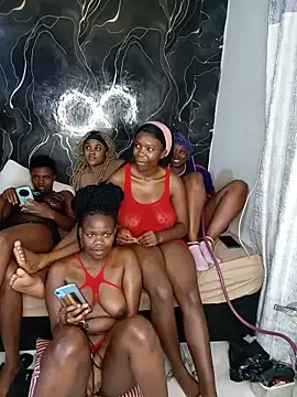 Teeangelaa online show from May 14, 2026, 4:36 pm