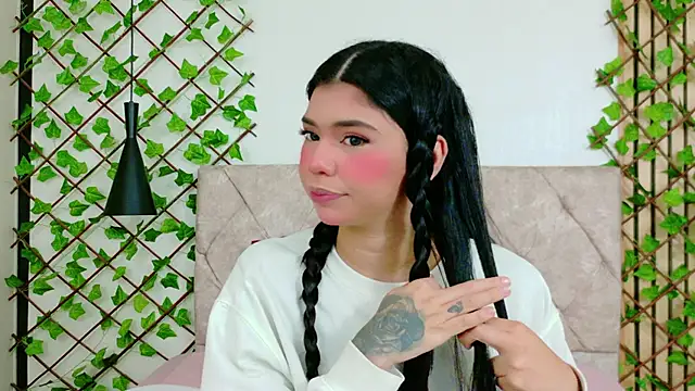 Nathy Pelaez online show from May 13, 2026, 11:18 am