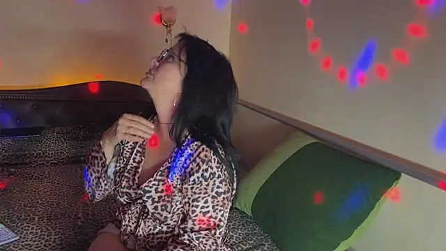 OxiLovex online show from July 24, 2026, 9:24 pm