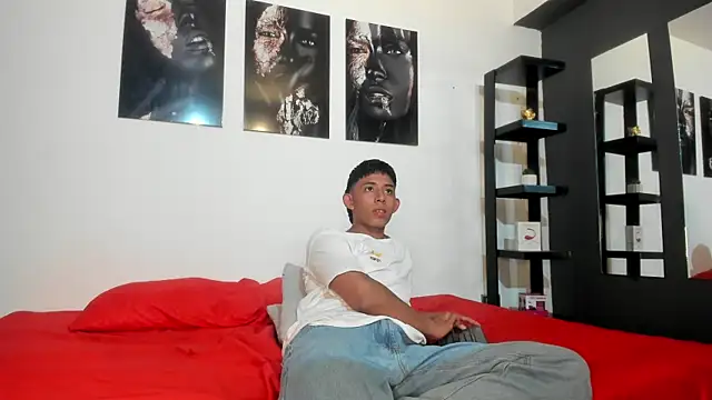 mateo crown online show from April 20, 2026, 8:54 pm