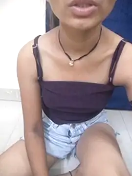 Snapshot of Kamini_rani chatting on April 19, 2026, 6:10 pm Kamini rani online show from April 19, 2026, 6:10 pm