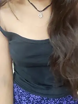 Snapshot of Kamini_rani chatting on April 28, 2026, 5:23 am Kamini rani online show from April 28, 2026, 5:23 am