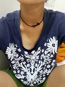 Snapshot of Kamini_rani chatting on June 10, 2026, 2:45 am Kamini rani online show from June 10, 2026, 2:45 am