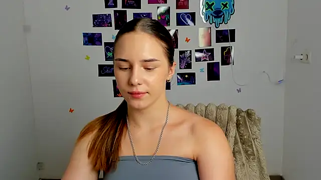 Snapshot of Kyara_ra chatting on July 3, 2026, 5:25 am Kyara ra online show from July 3, 2026, 5:25 am