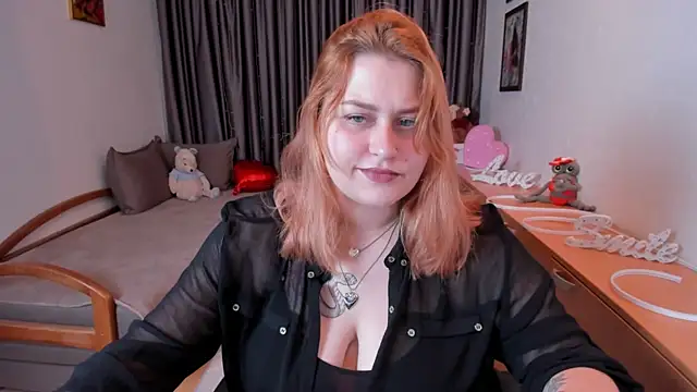 NoraLiin online show from June 11, 2026, 7:34 pm