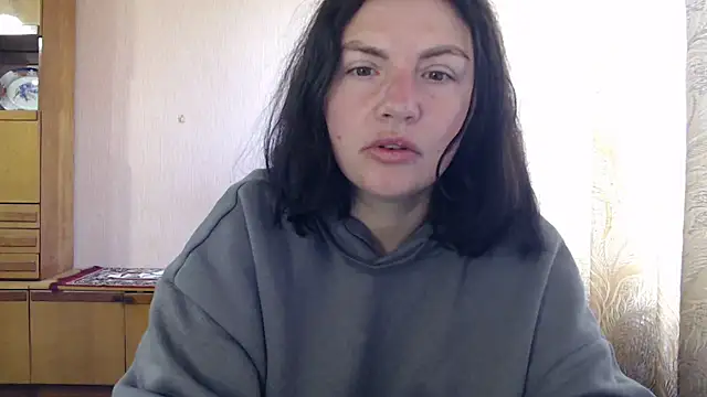 AlinaxJames online show from April 27, 2026, 7:39 am