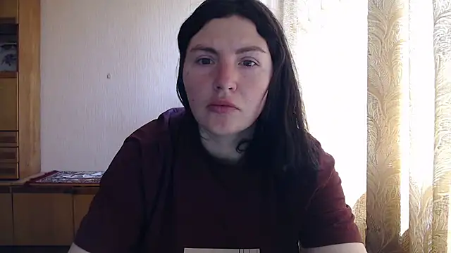 AlinaxJames online show from May 7, 2026, 9:36 am
