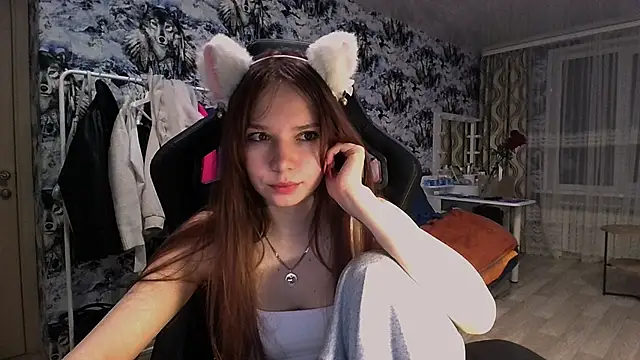 Snapshot of Princess_Mira chatting on July 14, 2026, 8:03 pm Princess Mira online show from July 14, 2026, 8:03 pm