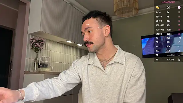 enenenu online show from April 18, 2026, 5:00 am