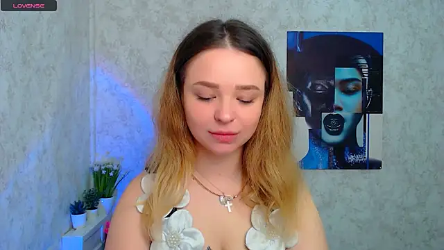NicoleAura online show from May 11, 2026, 7:03 am