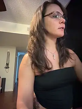 BaileyMFox online show from July 28, 2026, 11:04 pm