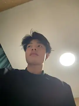 xiaowu2006 online show from April 19, 2026, 12:59 pm