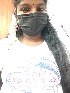Tamil Hot Dharsha online show from July 24, 2026, 9:18 am