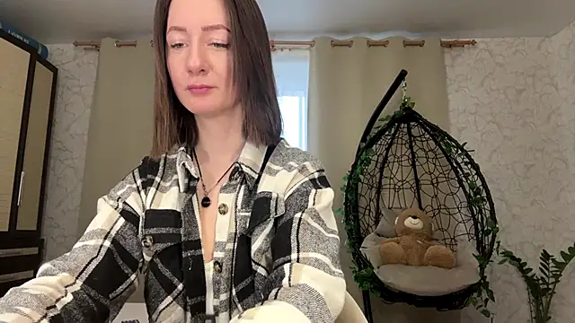 Snapshot of MariaSpadoni chatting on April 28, 2026, 4:01 pm MariaSpadoni online show from April 28, 2026, 4:01 pm