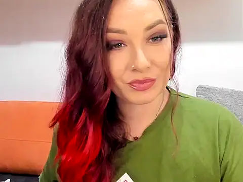 Snapshot of LilithsTongue_ chatting on August 8, 2026, 9:22 am LilithsTongue online show from August 8, 2026, 9:22 am