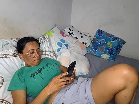 Snapshot of Angel_Iron69 chatting on June 12, 2026, 7:57 pm Angel Iron69 online show from June 12, 2026, 7:57 pm