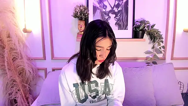 Snapshot of Nanami_ chatting on May 12, 2026, 1:08 pm Nanami online show from May 12, 2026, 1:08 pm