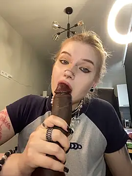 DriveThruCiri online show from May 6, 2026, 7:46 am