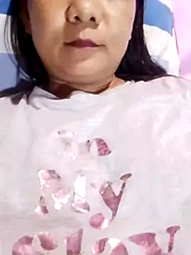eljhenx online show from June 28, 2026, 5:35 am